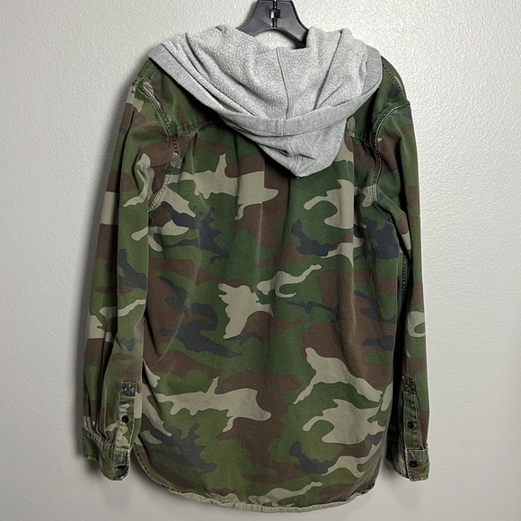 PacSun Camouflage button-down hoodie  - size large - Picture 3 of 4